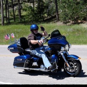 Meet your Posher, Dennis